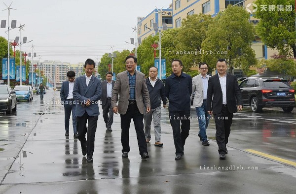 上海重型機器廠王琪參觀集團廠區